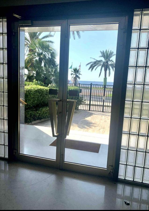 Appartement Front De Mer - Promenade Des Anglais Nice Exteriér fotografie